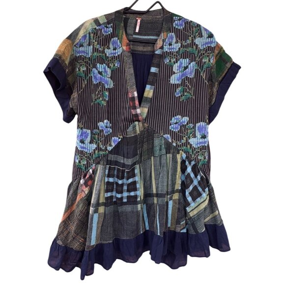 Free People Dresses & Skirts - Free People Agnes Short Sleeve Ruffle V Neck Printed Floral Mini Dress .XS